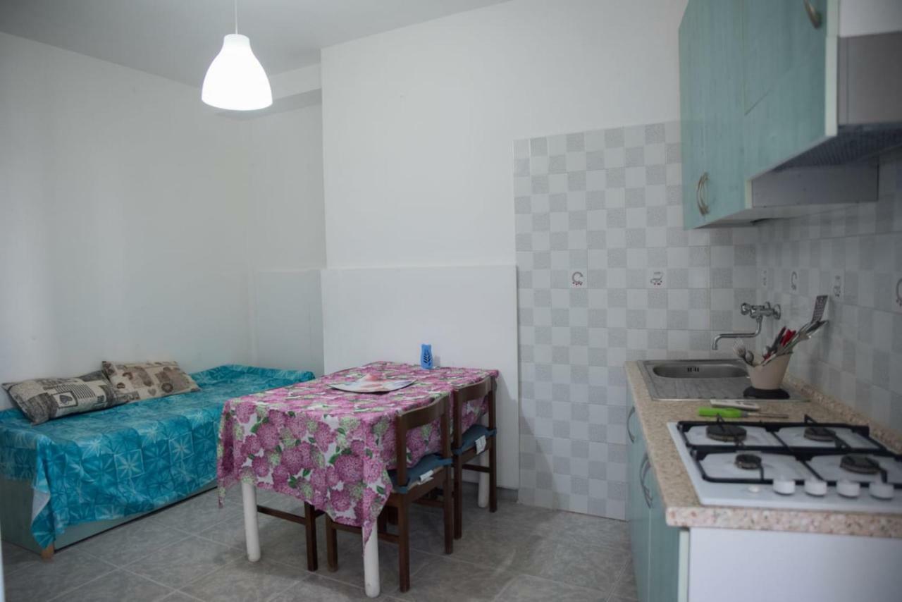 Tosk House 2 Apartment Пешичи Екстериор снимка
